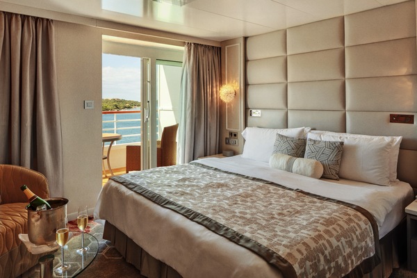 Crystal Cruises, Crystal Symphony, Aquamarine Veranda Suite 2.jpg